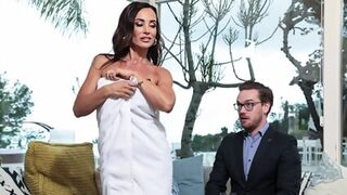 Lisa Ann - Seduction For Sport