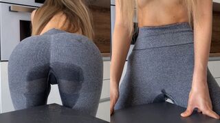 Girl humping table until leggings full of squirts