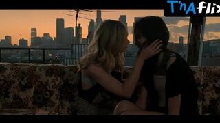 Sonja Kinski Lesbian Scene in Dark Hearts (Rachel Blanchard)