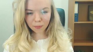 Aliennikki Nikkishygirl sexy cam